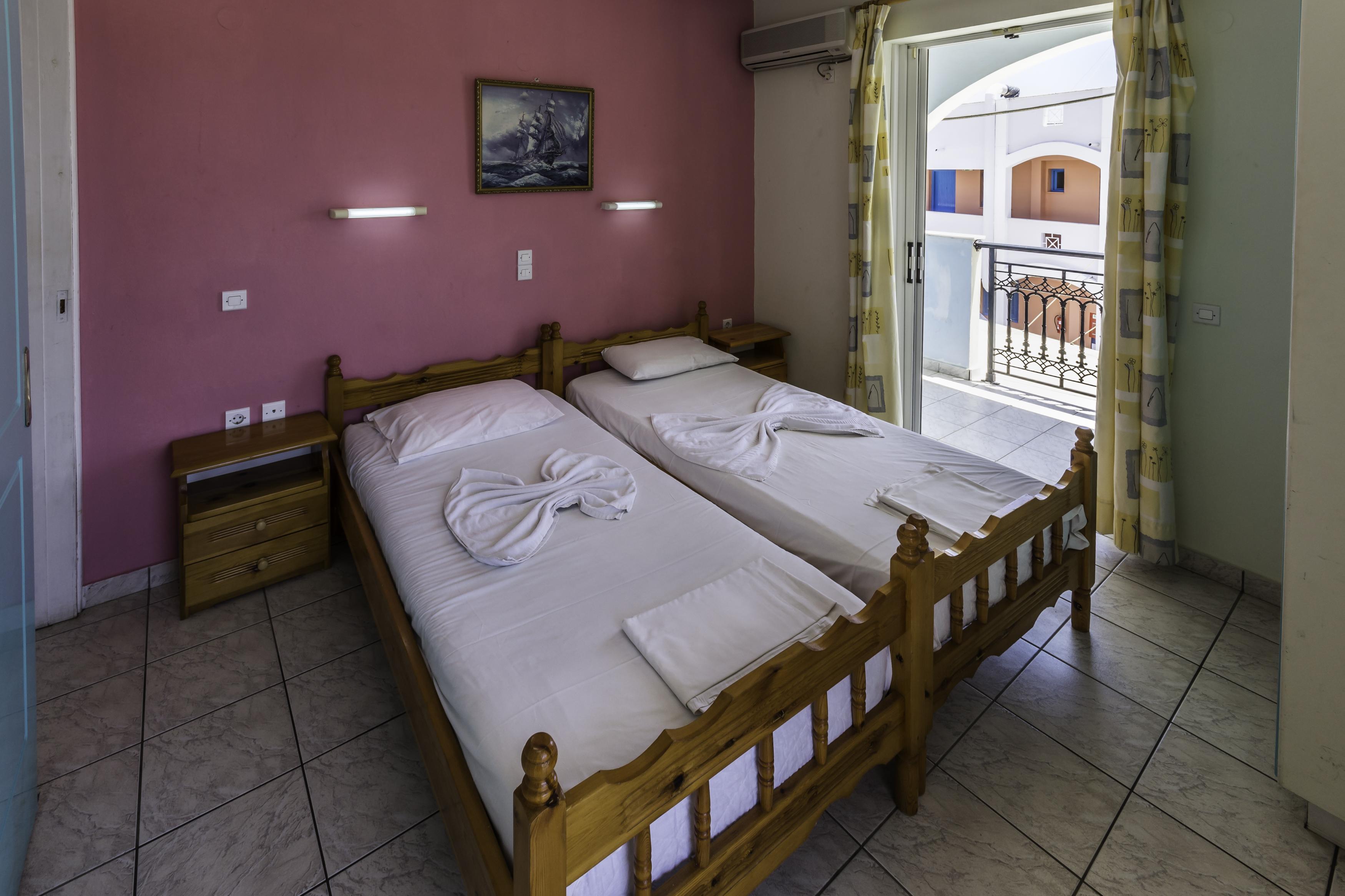 Vossos Hotel Apartments Лаганас Екстер'єр фото