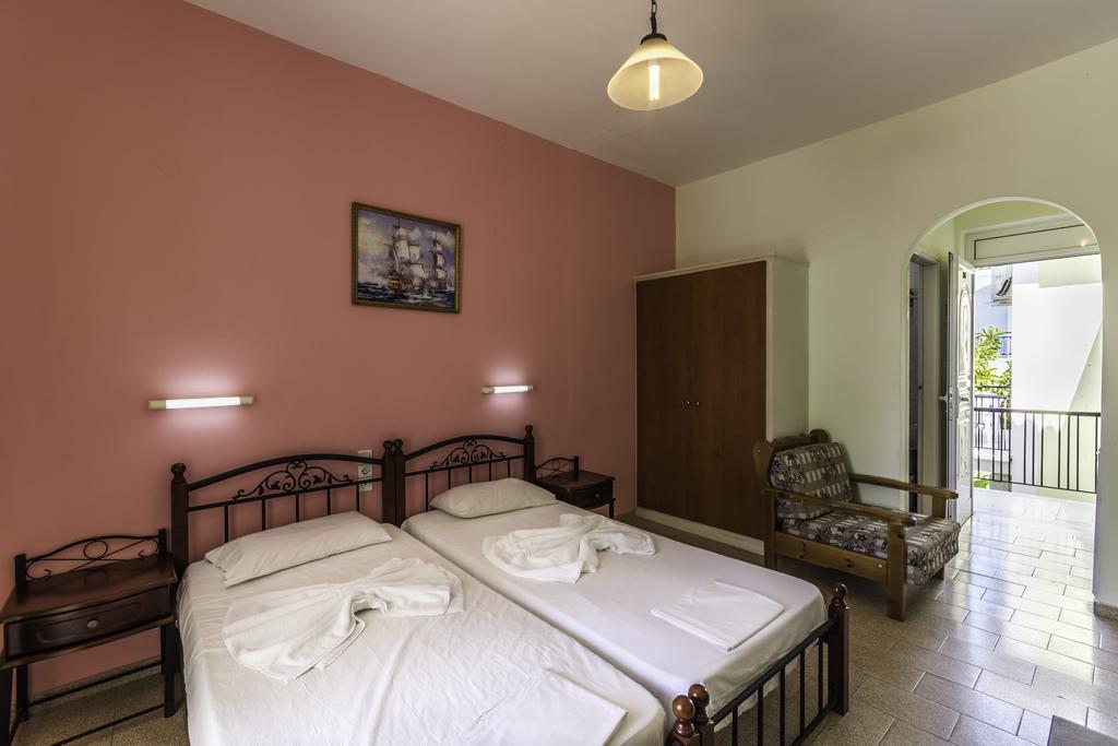 Vossos Hotel Apartments Лаганас Екстер'єр фото