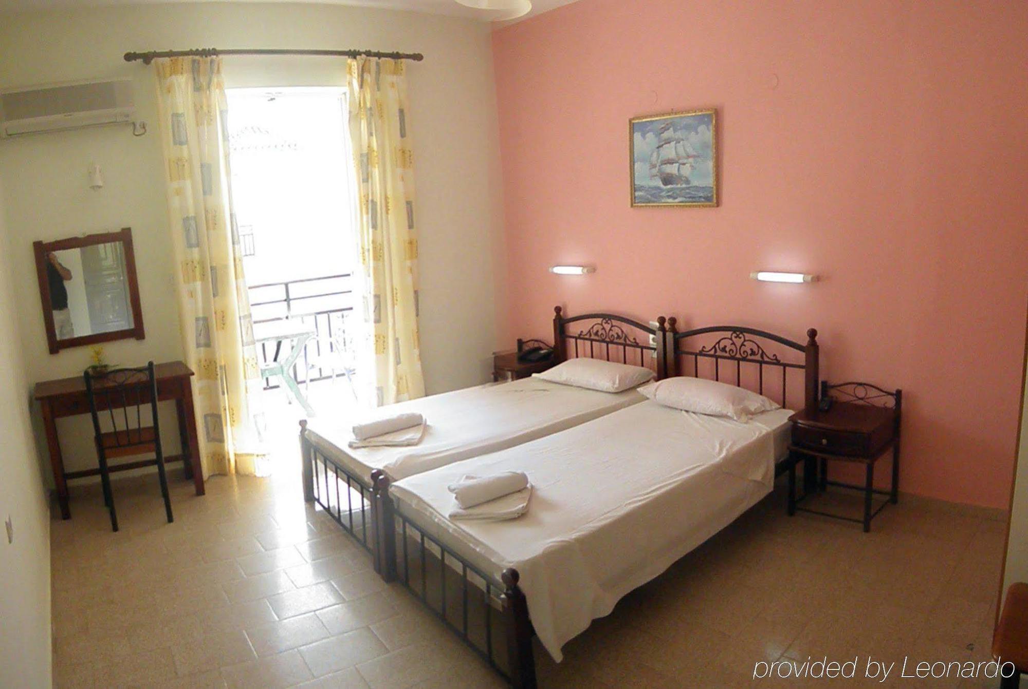 Vossos Hotel Apartments Лаганас Екстер'єр фото